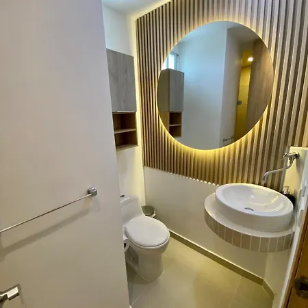 Bocagrande Excelente Ubicacion Apto Confort Con Gran Vista Al Mar Y Playas Apartamento *