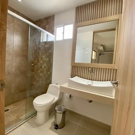 Apartamento Bocagrande Excelente Ubicacion Apto Confort Con Gran Vista Al Mar Y Playas