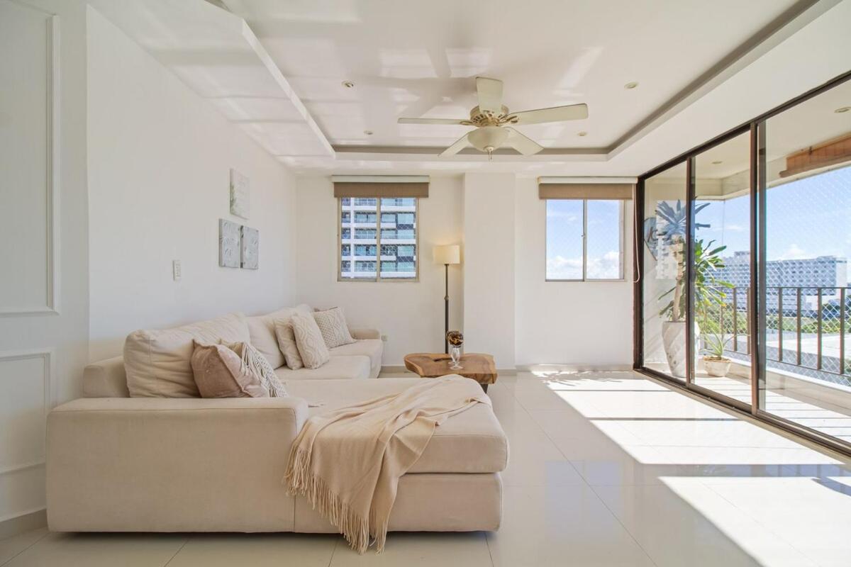 Bocagrande Excelente Ubicacion Apto Confort Con Gran Vista Al Mar Y Playas *